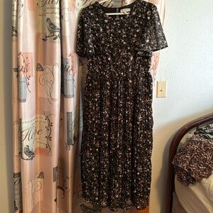 Black floral maternity dress